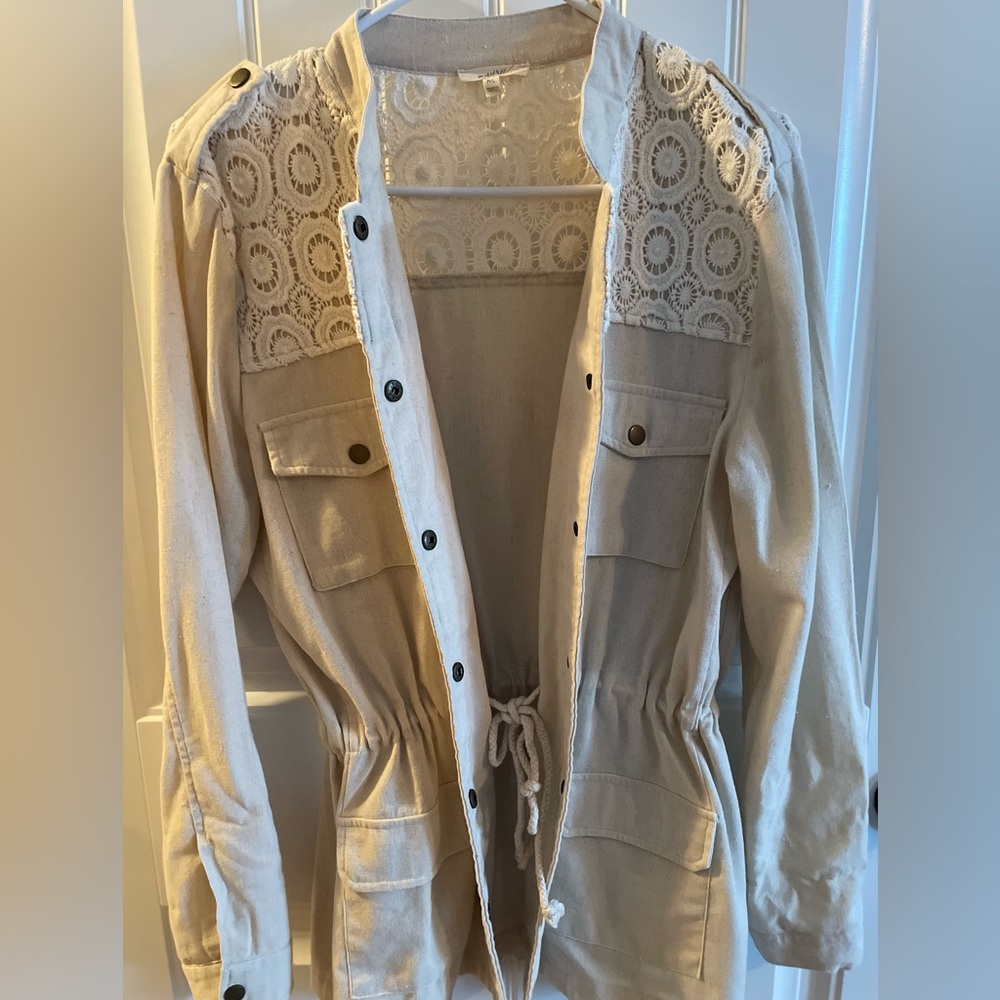 Elegant Cream Lace-Accented Jacket